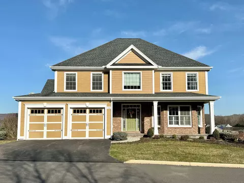 34 Alyssa Dr, Cheshire, CT 06410
