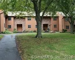 150 Burritt St #2G, Plantsville, CT 06479