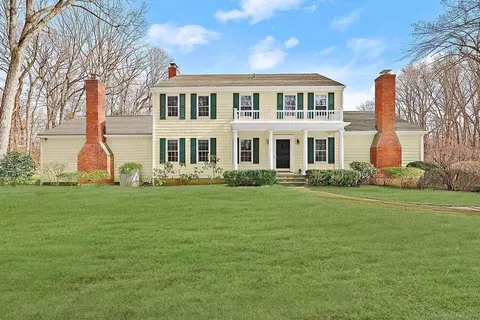 870 Silvermine Rd, New Canaan, CT 06840