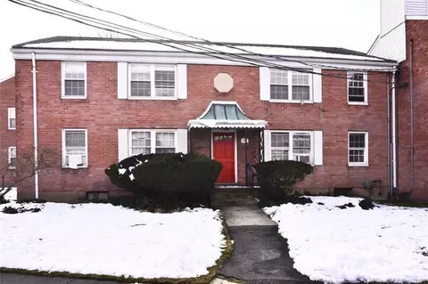 63 Standish Rd #3, Stamford, CT 06902