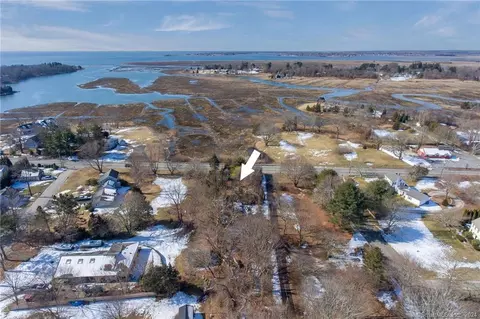 118 Shore Rd, Old Lyme, CT 06371