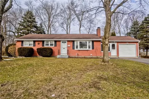 42 David St, Enfield, CT 06082