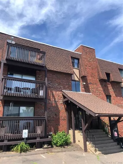 1274 E Main St #D3, Meriden, CT 06450
