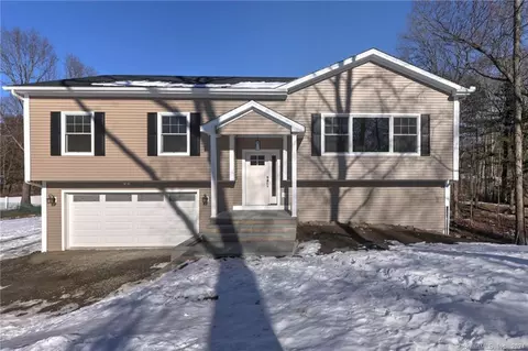 22 Quarry Rd, Milford, CT 06460