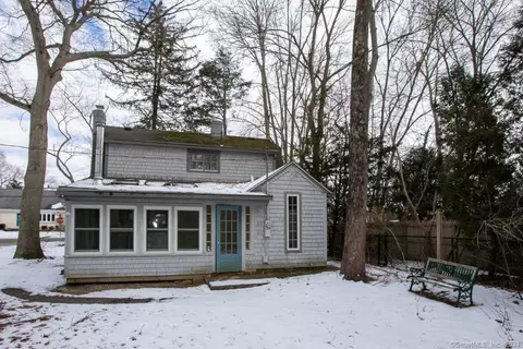 36 Rogers Lake Trl, Old Lyme, CT 06371