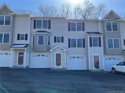 111 Taft Pt #3, Waterbury, CT 06708