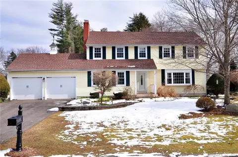 24 Cornfield Rd, Windsor, CT 06095