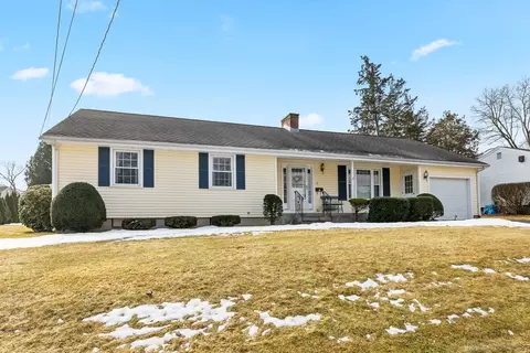 22 Cornell St, Plainville, CT 06062