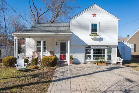 4 Willow St, Bethel, CT 06801