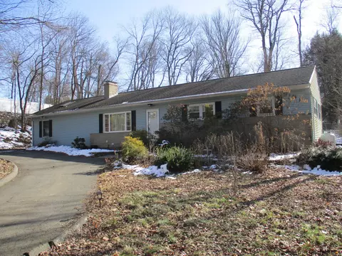 393 S Rolling Acres Rd, Cheshire, CT 06410