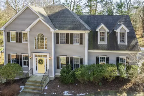 15 Edith Ln, Wilton, CT 06897
