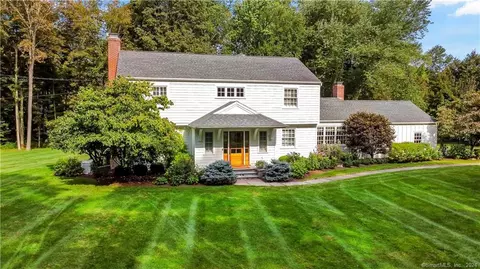 37 Old Hyde Rd, Weston, CT 06883