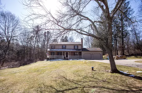 51 White Plains Rd, Norwich, CT 06360