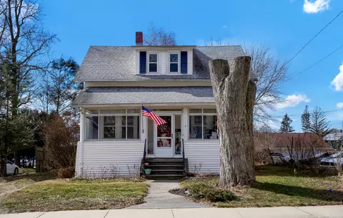 8 Church St, Plainfield, CT 06374