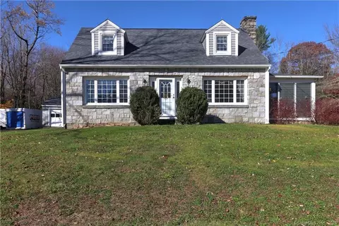 300 Center St, Hartland, CT 06091