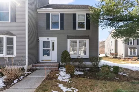 156 Georgetown Dr #156, Glastonbury, CT 06033