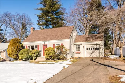 12 Barton St, West Hartford, CT 06110
