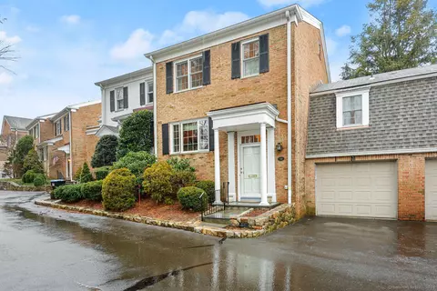 205 Main St #44, New Canaan, CT 06840
