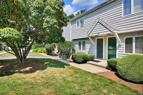 32 Fairview Ave #7, Norwalk, CT 06850
