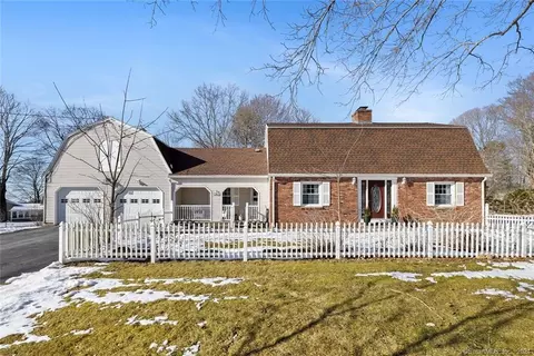 14 Paula Ln, Thompson, CT 06277