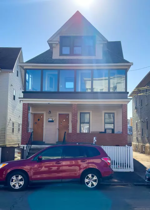 309 Coleman St, Bridgeport, CT 06604