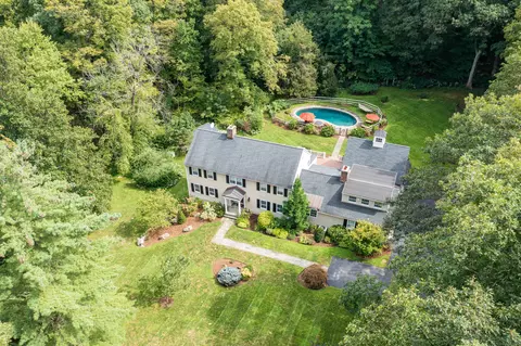 155 Thurton Dr, New Canaan, CT 06840