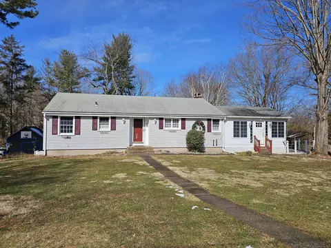77 Cedar Dr, Durham, CT 06422