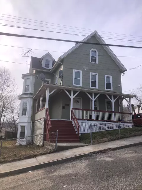 7 Rockwood Ave, Ansonia, CT 06401