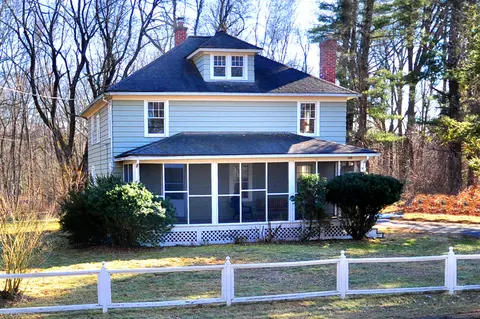 100 Riverside Rd, Simsbury, CT 06070