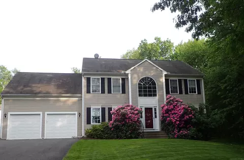 271 Congdon St, Middletown, CT 06457