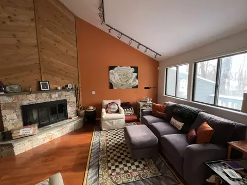 357 Ledge Dr #357, Torrington, CT 06790