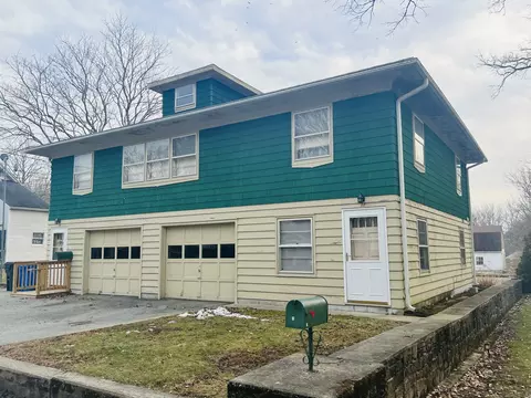 9-11 N Potvin Ave, Plainfield, CT 06354
