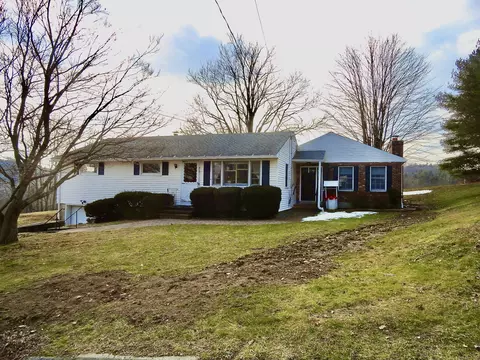 413 University Dr, Torrington, CT 06790