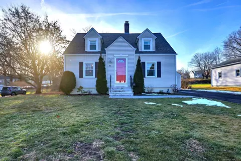42 Douglas St, Southington, CT 06489