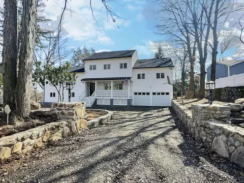 14 St Marys Ln, Norwalk, CT 06851