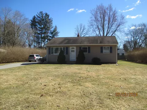 116 Chestnut Dr, Colchester, CT 06415