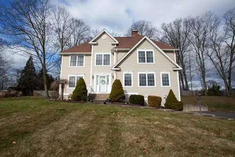 160 Holcomb St, East Granby, CT 06026