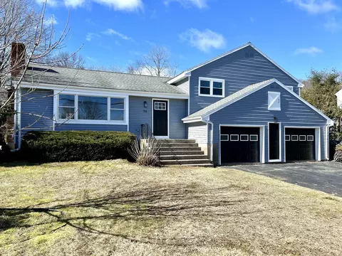 36 Baldwin Dr, Bristol, CT 06010