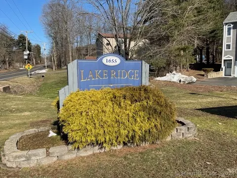 1655 N Colony Rd #5003, Meriden, CT 06450