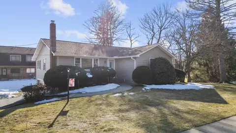 895 Matthews St #2, Bristol, CT 06010