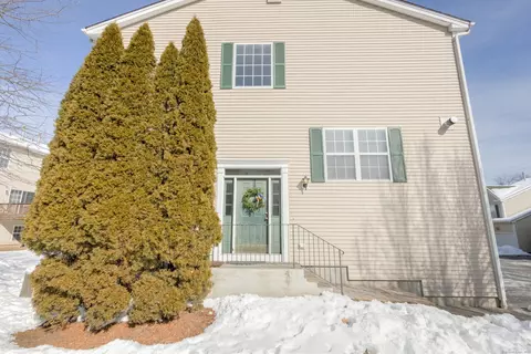 815 Lexington Blvd #815, Bethel, CT 06801