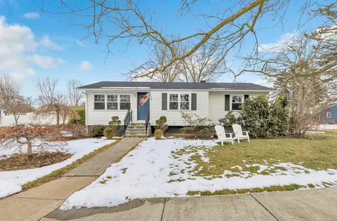 66 Alice Ter, Stratford, CT 06615