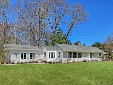 46 Madison Ave, Madison, CT 06443