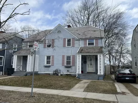 15 Colver St, New London, CT 06320