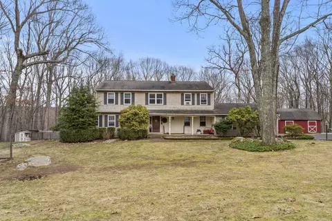 3 Winding Brook Rd, Newtown, CT 06470