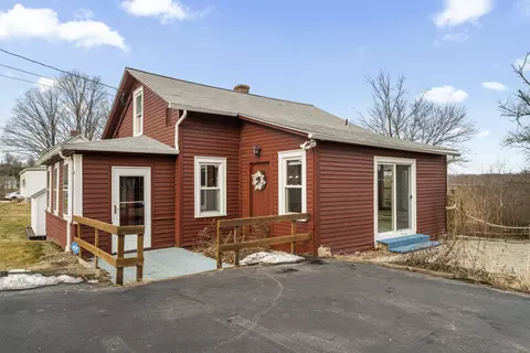 132 Middlesex Ave, Chester, CT 06412