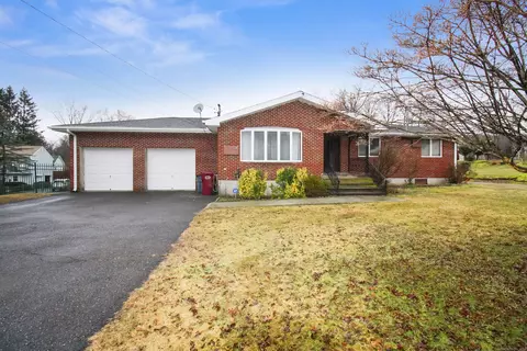 270 City Hill St, Naugatuck, CT 06770