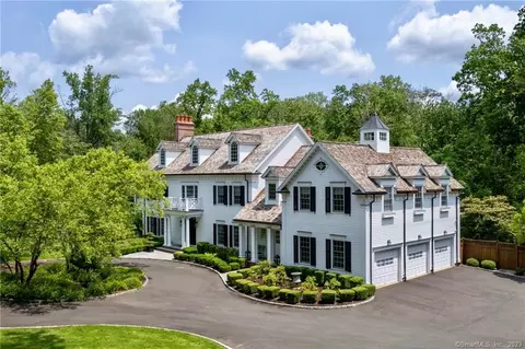 229 Woodridge Cir, New Canaan, CT 06840