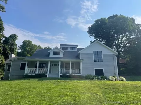 6 Singing Woods Ct, Norwalk, CT 06850