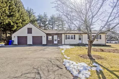 6 Cornell Dr, Enfield, CT 06082